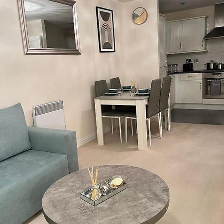 Stylish Luxe Apartment 哈洛 外观 照片
